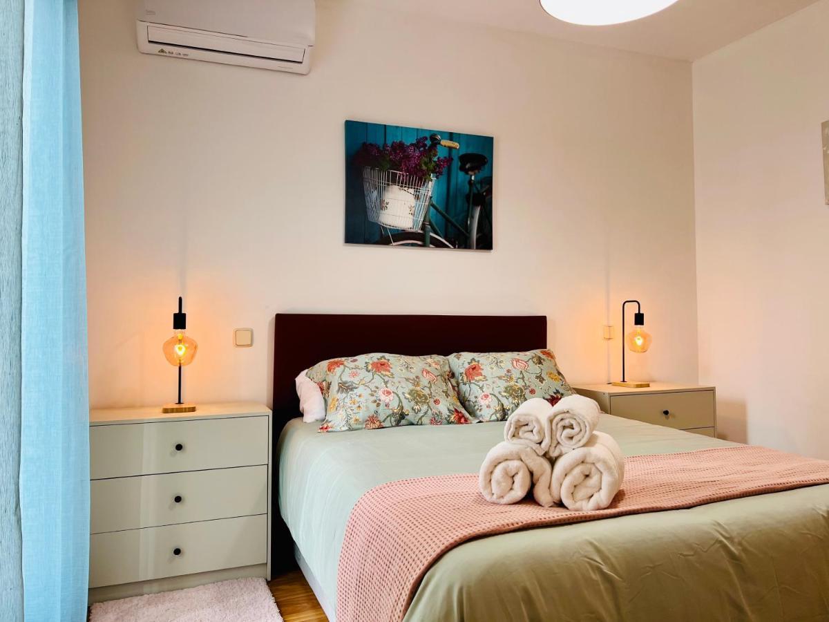 La Latina Premium Home มาดริด ภายนอก รูปภาพ